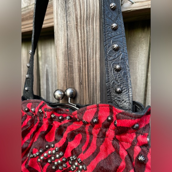 Studded Arohoe Purse - Picture 4 of 10